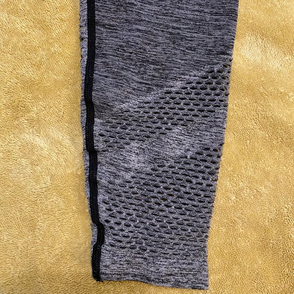 VICTORIA'S SECRET PINK Seamless Workout Leggings - Picture 3 of 4